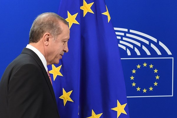 تحديات عضوية تركيا في الاتحاد الأوروبي